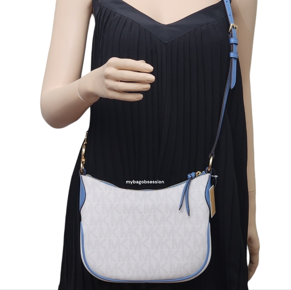 Michael Kors Kelsey Logo SM Crossbody - Picture 3 of 7
